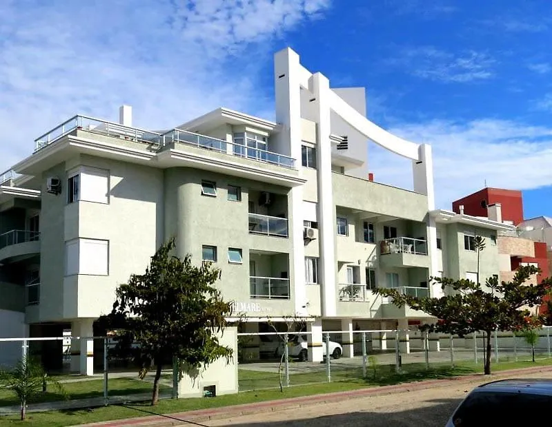Jardim Suspenso A 400M Da Praia Ing13 Florianopolis Brazil