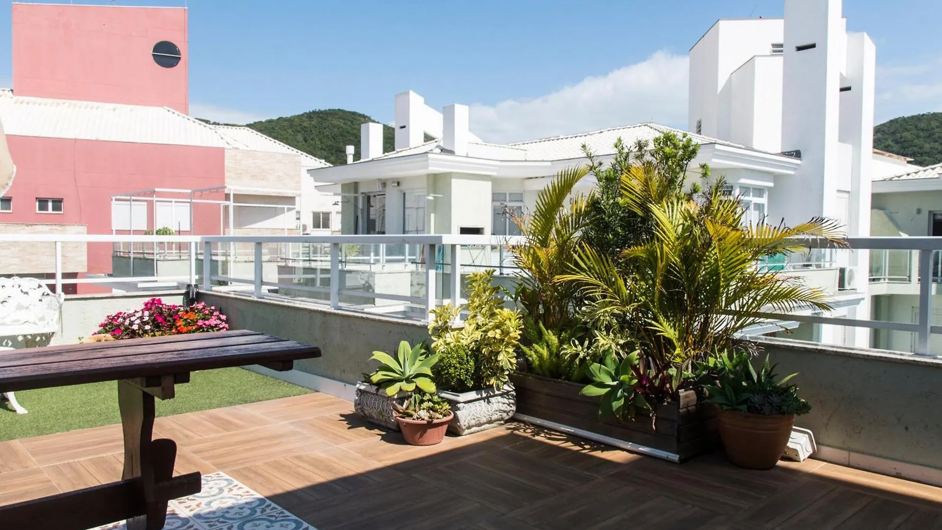 Jardim Suspenso A 400M Da Praia Ing13 Florianopolis
